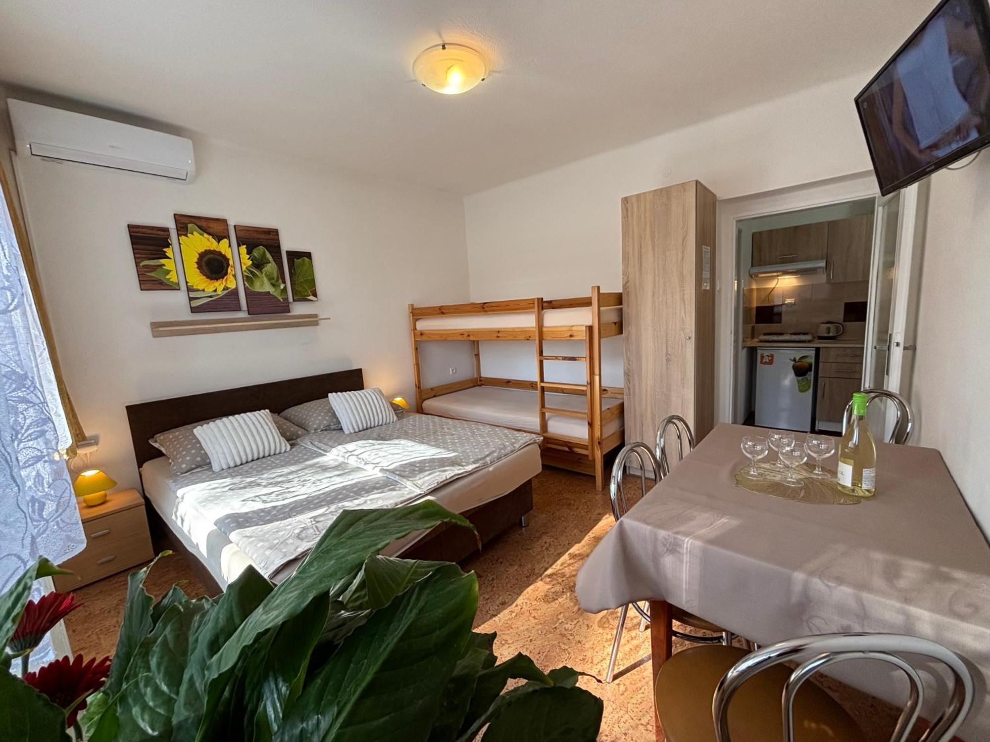 Apartmanovy dom Grand Sturovo Exterior foto