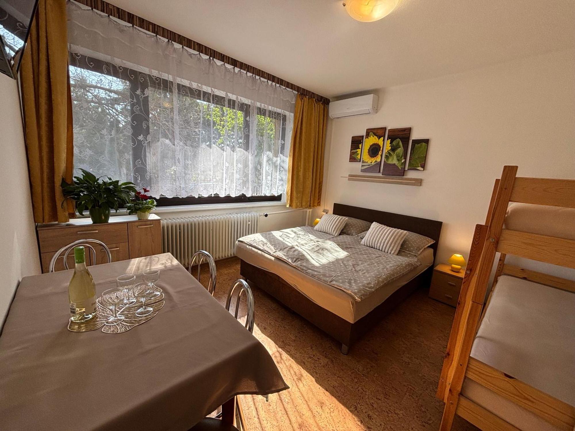 Apartmanovy dom Grand Sturovo Exterior foto