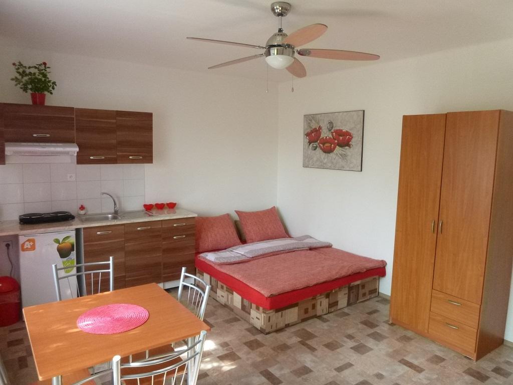 Apartmanovy dom Grand Sturovo Exterior foto